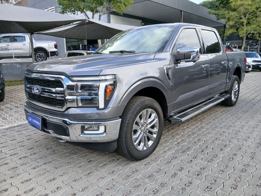 ford f-150 5.0 v8 gasolina cd lariat black fx4 automatico 4p 20242