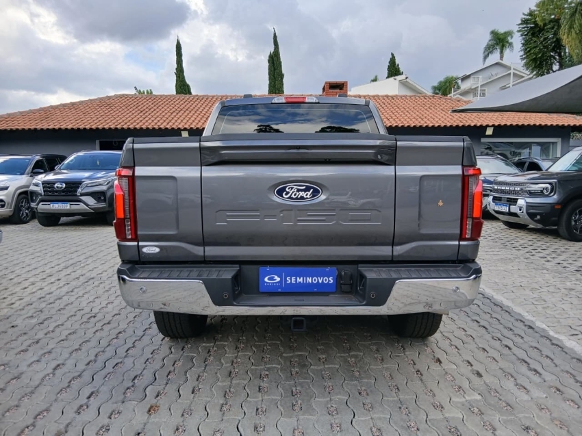 ford f-150 5.0 v8 gasolina cd lariat black fx4 automatico 4p 20245