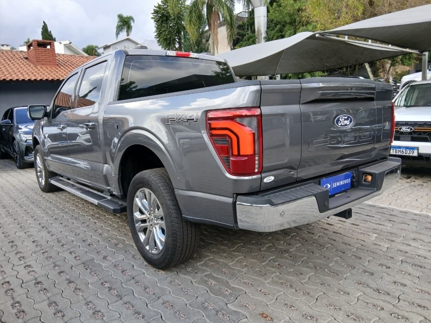 ford f-150 5.0 v8 gasolina cd lariat black fx4 automatico 4p 20244
