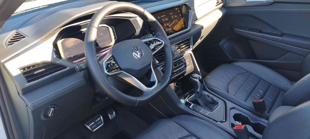 volkswagen taos 1.4 250 tsi total flex highline automatico 4p 202410