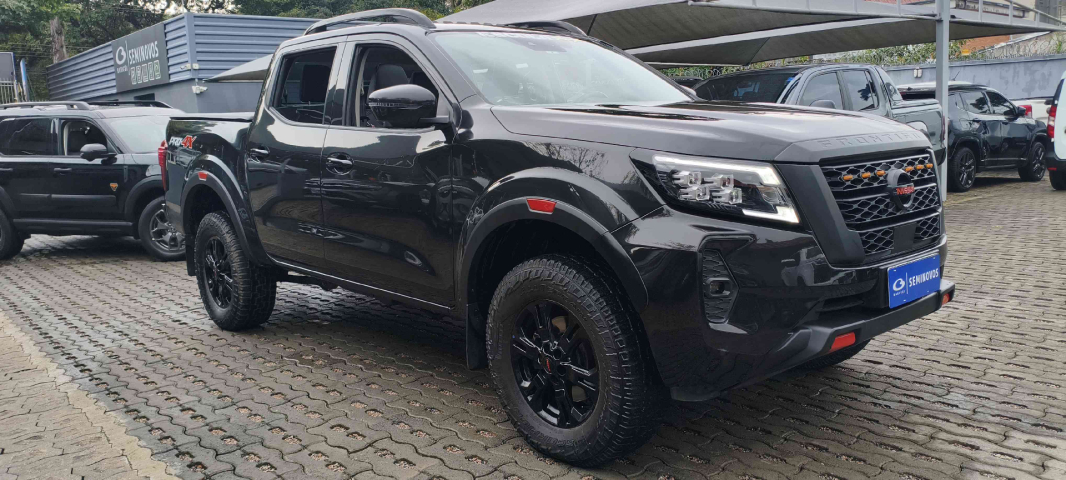 nissan frontier 2.3 16v turbo diesel pro4x cd 4x4 automatico 4p 2023