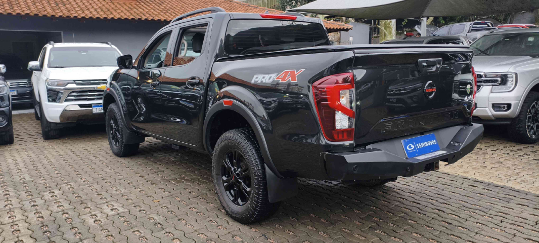 nissan frontier 2.3 16v turbo diesel pro4x cd 4x4 automatico 4p 20234