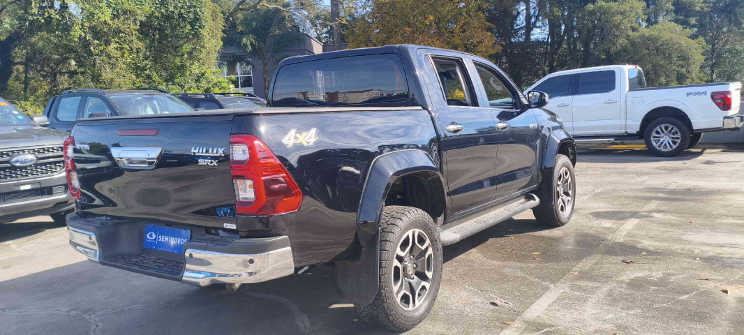 toyota hilux 2.8 d-4d turbo diesel cd srx plus 4x4 automatico 4p 20242