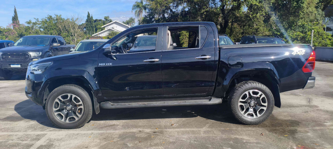 toyota hilux 2.8 d-4d turbo diesel cd srx plus 4x4 automatico 4p 20245