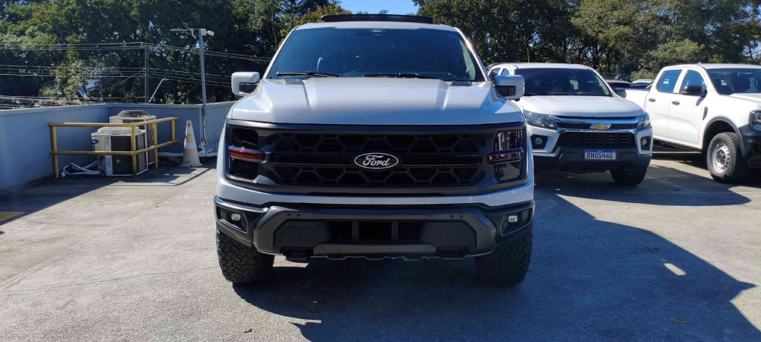 ford f-150 5.0 v8 gasolina cd tremor fx4 automatico 4p 20251