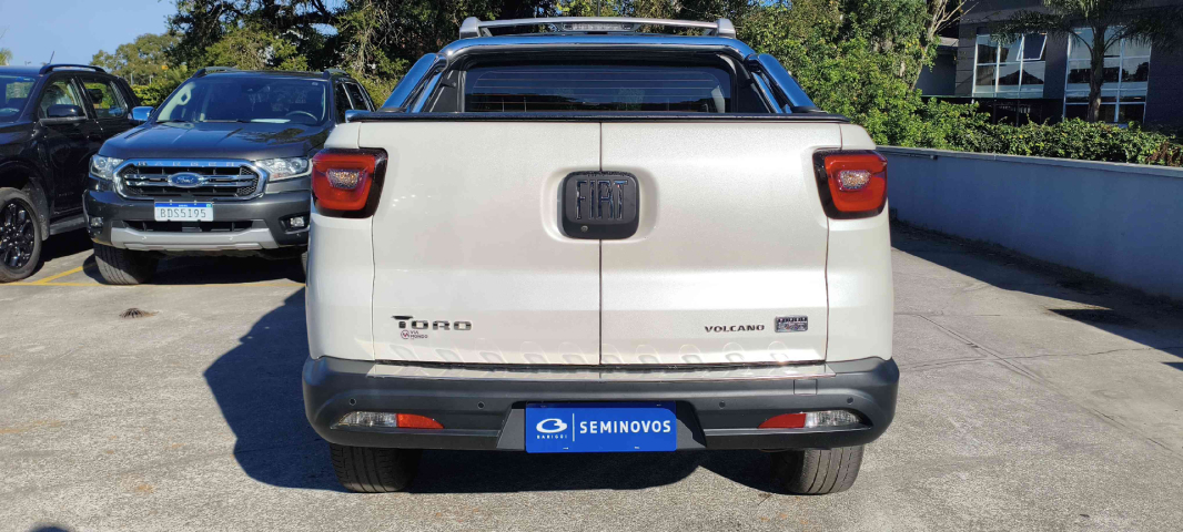 fiat toro 1.3 turbo 270 flex volcano at6 4p automatico 20245