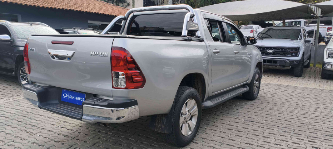 toyota hilux 2.7 sr 4x2 cd 16v flex 4p automatico 20205