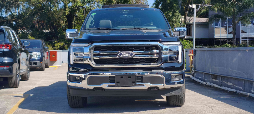 ford f-150 5.0 v8 gasolina cd lariat black fx4 automatico 4p 20251