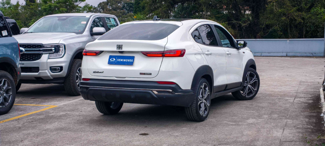 fiat fastback 1.3 turbo 270 flex limited edition at6 4p automatico 20236