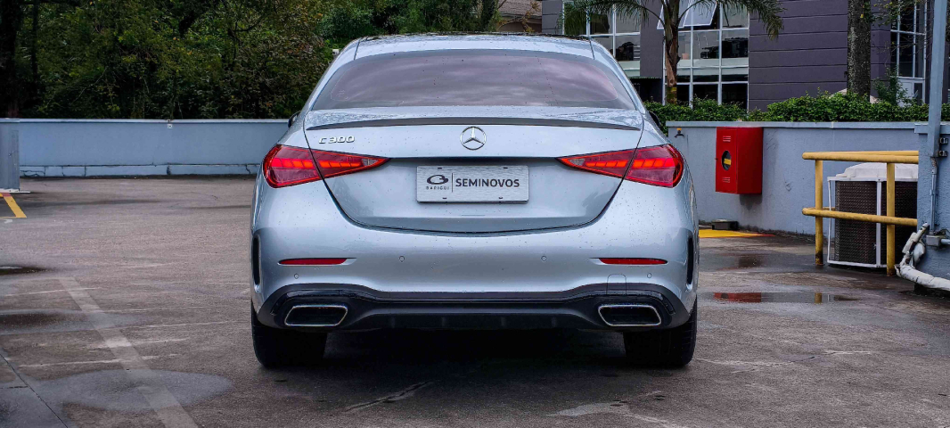 mercedes-benz c 300 2.0 eq boost hibrido amg line 9g-tronic 4p automatico 20225