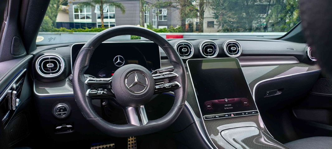 mercedes-benz c 300 2.0 eq boost hibrido amg line 9g-tronic 4p automatico 202212