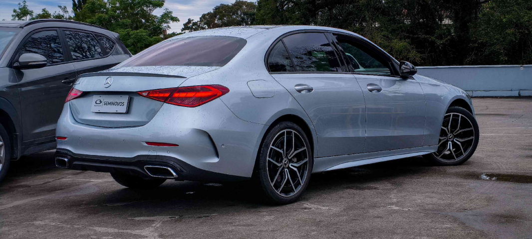 mercedes-benz c 300 2.0 eq boost hibrido amg line 9g-tronic 4p automatico 20226