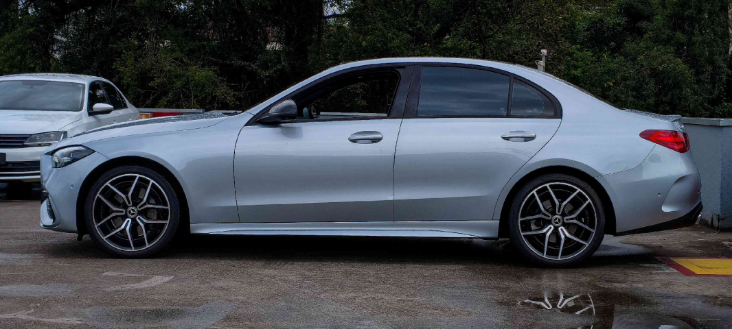 mercedes-benz c 300 2.0 eq boost hibrido amg line 9g-tronic 4p automatico 20223