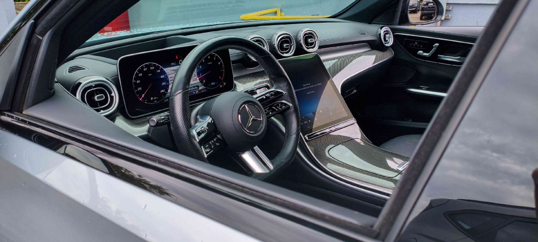 mercedes-benz c 300 2.0 eq boost hibrido amg line 9g-tronic 4p automatico 20227