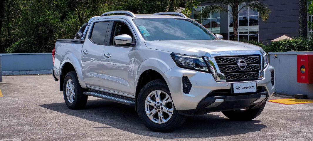 nissan frontier 2.3 16v turbo diesel xe cd 4x4 automatico 4p 2025