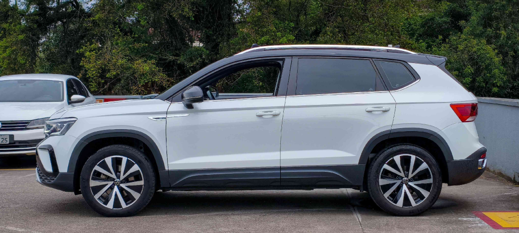 volkswagen taos 1.4 250 tsi total flex highline automatico 4p 20223