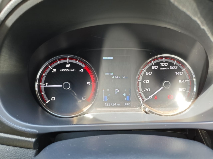 mitsubishi l200 triton 2.4 16v turbo diesel sport hpe-s cd 4p 4x4 automatico.