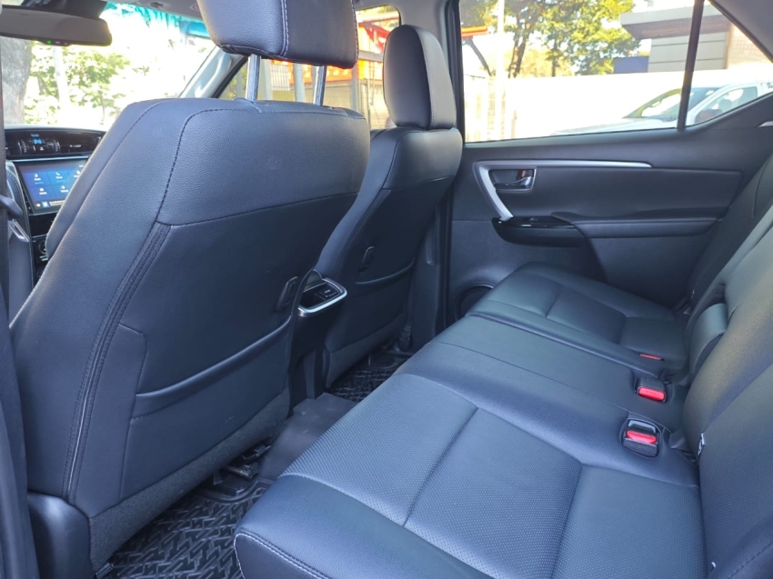 sw4 srx 4x4 2,8 tb 7lug at6