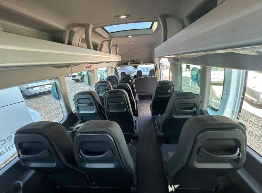 ford transit 2.0 ecoblue diesel minibus 17+1 460e automatico 3p 2024