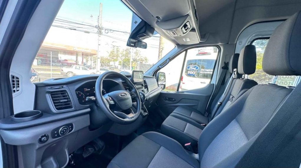 ford transit 2.0 ecoblue diesel minibus 17+1 460e automatico 3p 2024