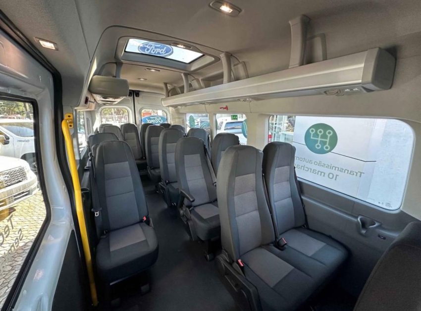 ford transit 2.0 ecoblue diesel minibus 17+1 460e automatico 3p 2024