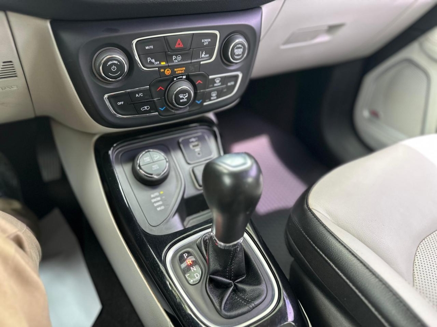 jeep compass 2.0 16v diesel limited 4x4 automatico 4p 2020