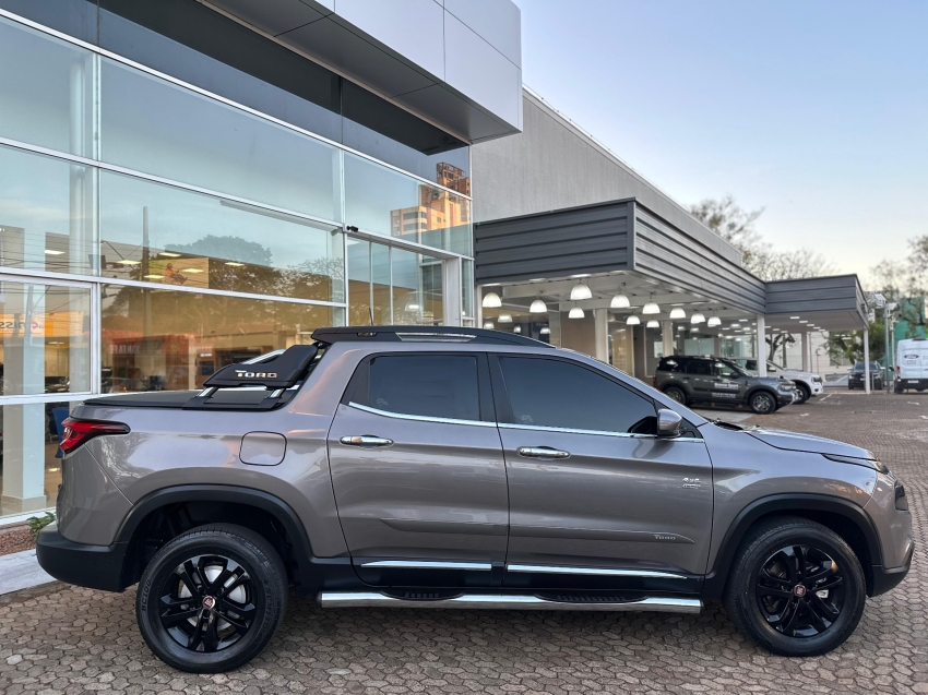 fiat toro 2.0 16v turbo diesel freedom 4wd at9 4p automatico 2020
