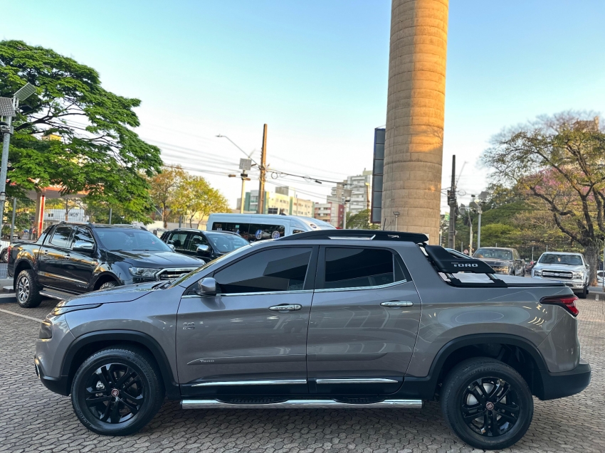 fiat toro 2.0 16v turbo diesel freedom 4wd at9 4p automatico 2020