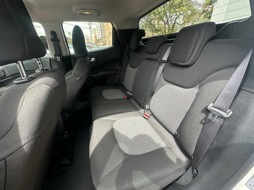 fiat toro 1.3 turbo 270 flex endurance at6 4p automatico 2025