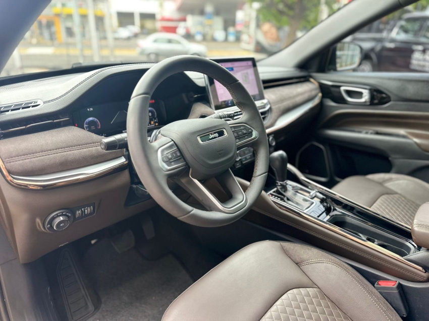 jeep commander 2.0 td380 turbo diesel overland at9 4p automatico 2022
