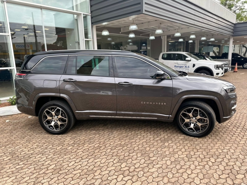 jeep commander 2.0 td380 turbo diesel overland at9 4p automatico 2022