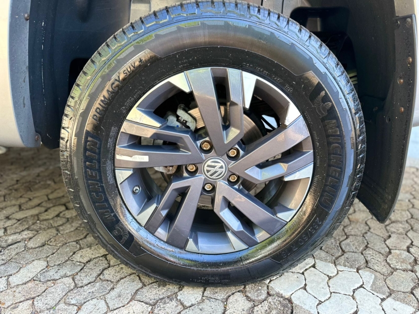 volkswagen amarok 3.0 v6 tdi diesel highline cd 4motion automatico 4p 2022