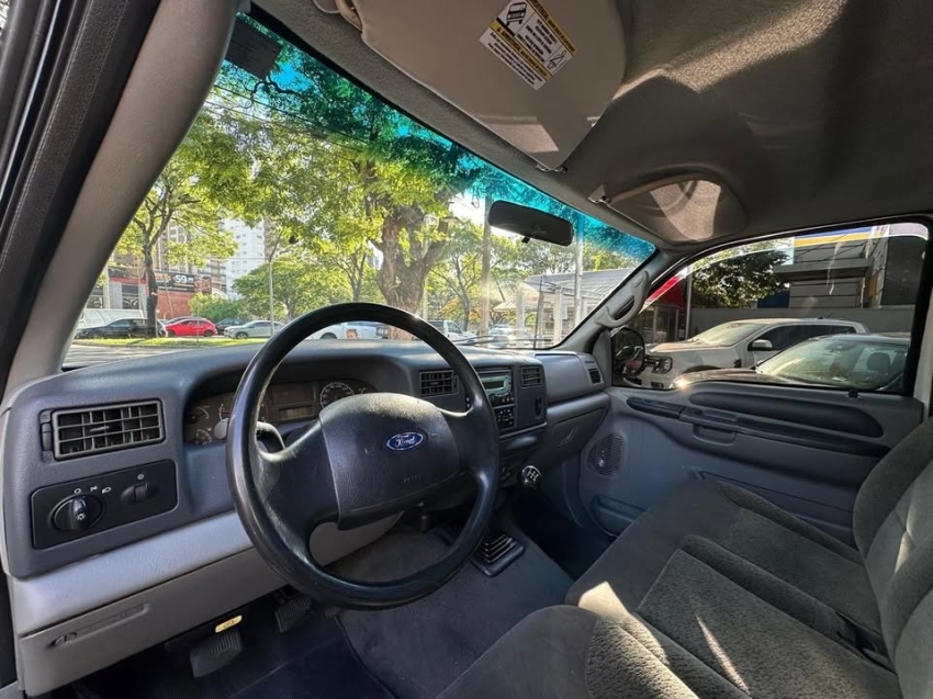 ford f-250 3.9 xlt max power 4x2 cs diesel 2p manual 201117