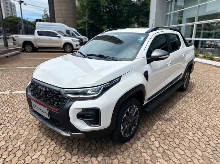 fiat strada 1.0 turbo 200 flex ultra cd cvt 4p automatico 2025