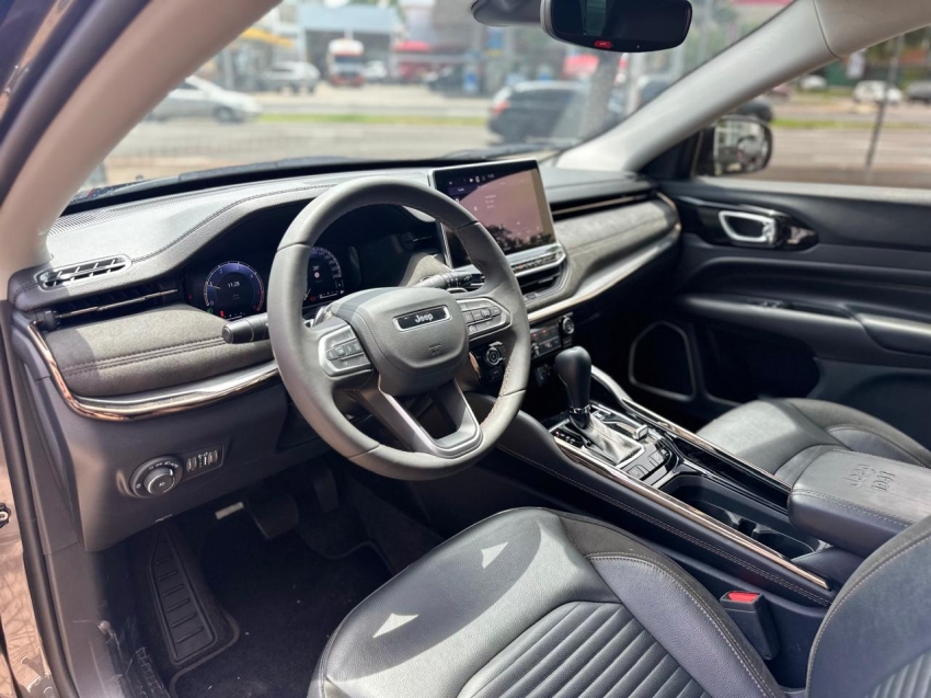 jeep commander 2.0 td380 turbo diesel limited at9 4p automatico 20237