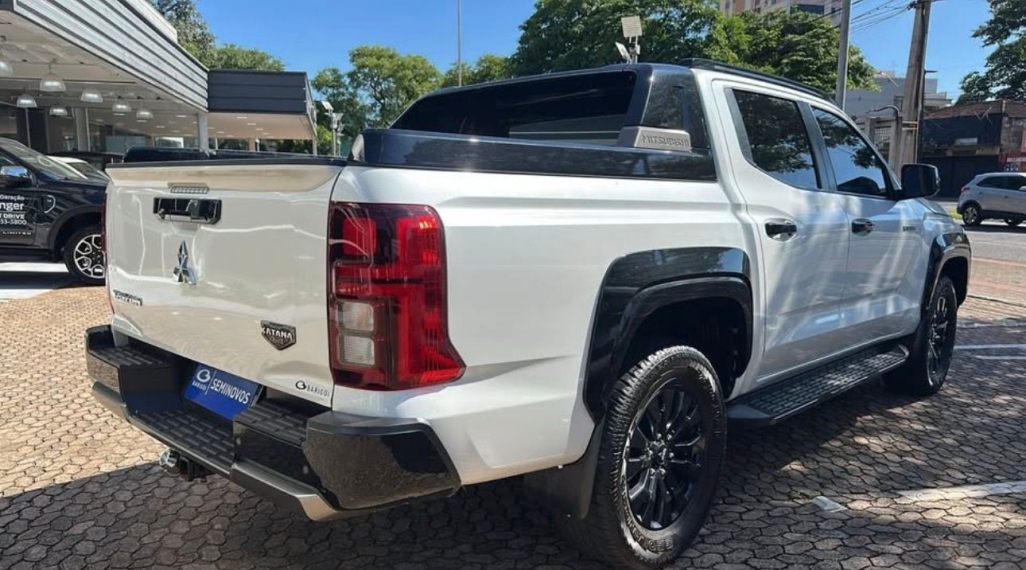 mitsubishi triton 2.4 biturbo diesel cd katana 4x4 automatico 4p 20263