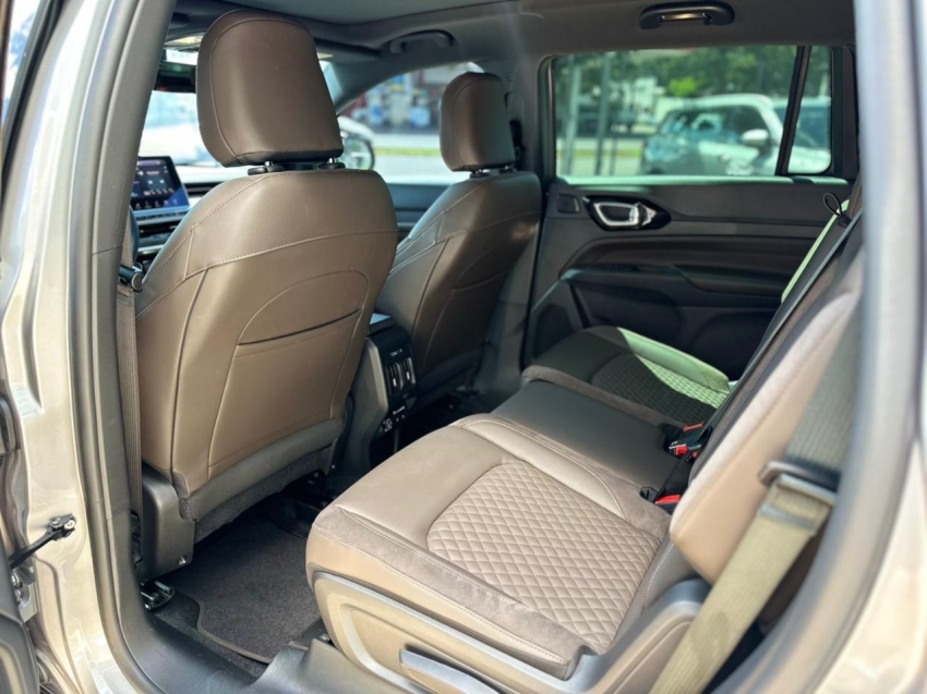 jeep commander 2.0 hurricane 4 turbo gasolina blackhawk at9 4p automatico 20258