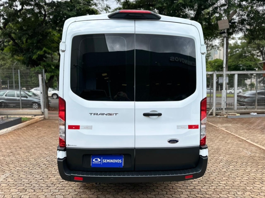 ford transit 2.0 ecoblue diesel minibus 17+1 460e automatico 1.9 4p 20255