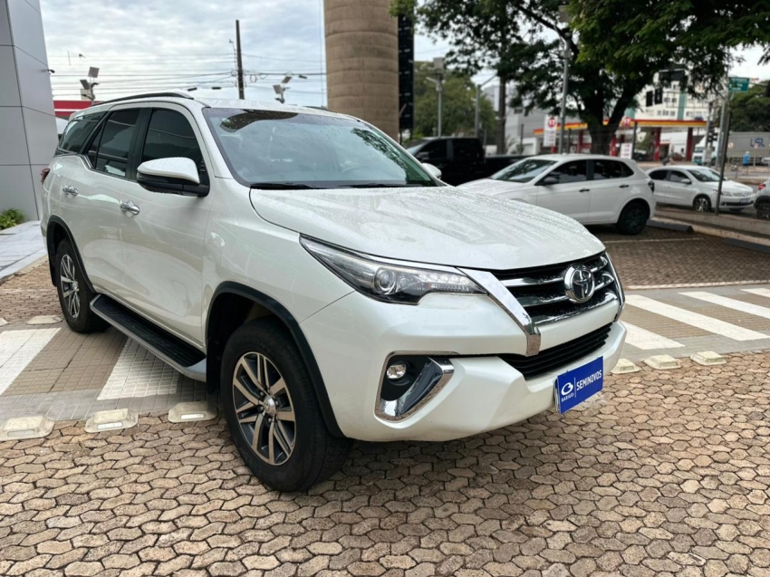 toyota hilux sw4 2.8 srx 4x4 7 lugares 16v turbo intercooler diesel 4p automatico 2019
