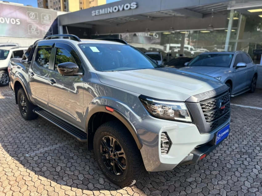 nissan frontier 2.3 16v turbo diesel pro4x cd 4x4 automatico 4p 20233