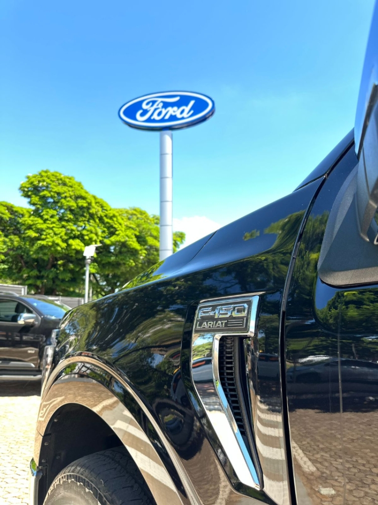 ford f-150 5.0 v8 gasolina cd lariat fx4 automatico 4p 20243
