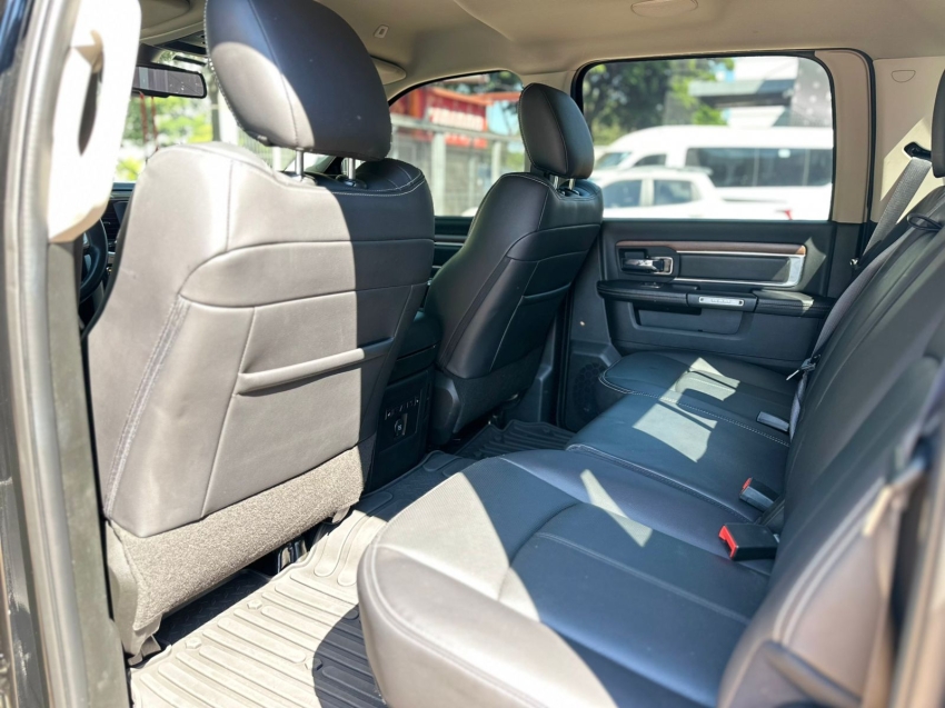 ram classic 5.7 v8 gasolina laramie cd 4x4 automatico 4p 20237