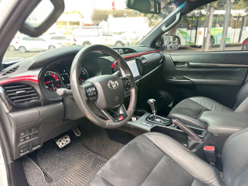 toyota hilux 2.8 d-4d turbo diesel cd gr-s 4x4 automatico 4p 20248