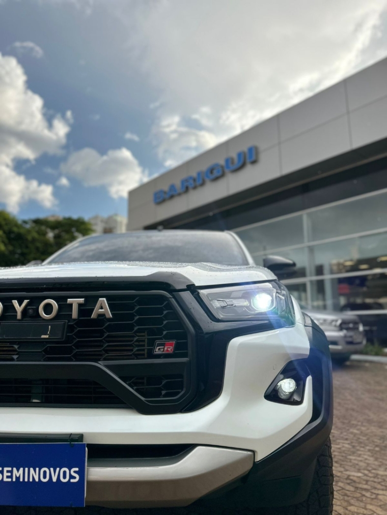 toyota hilux 2.8 d-4d turbo diesel cd gr-s 4x4 automatico 4p 20241