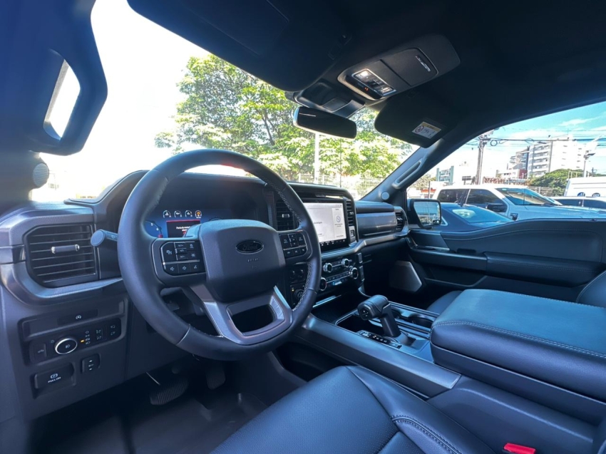 ford f-150 5.0 v8 gasolina cd lariat black fx4 automatico 4p 20257