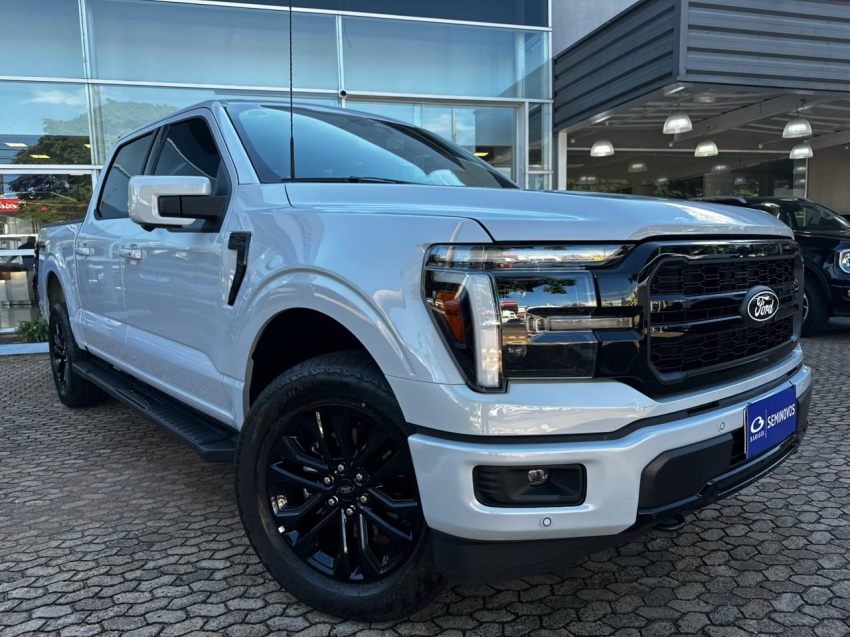 ford f-150 5.0 v8 gasolina cd lariat black fx4 automatico 4p 20252