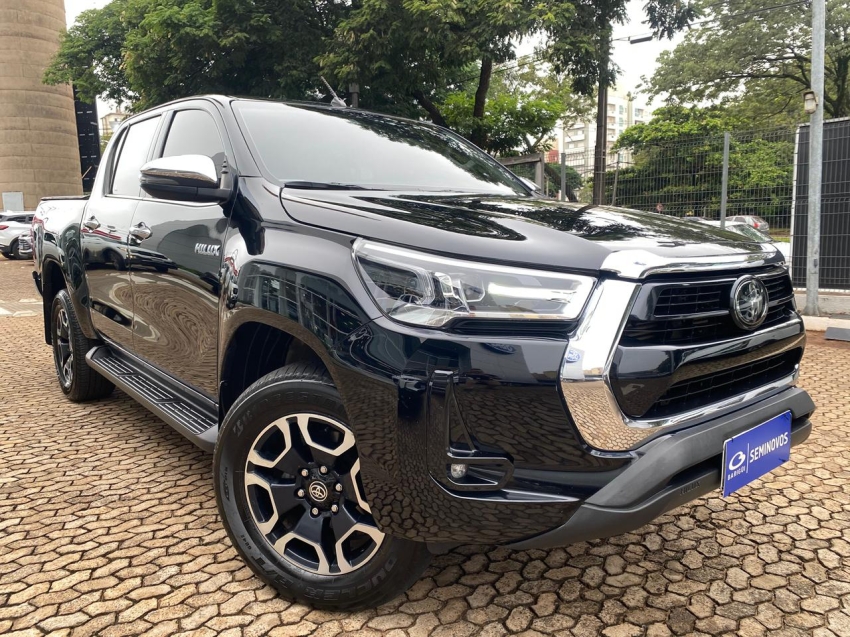 toyota hilux 2.8 d-4d turbo diesel cd srx 4x4 automatico 2.7 flex 4p 20212
