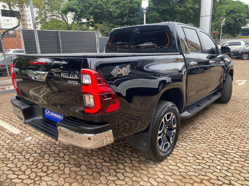toyota hilux 2.8 d-4d turbo diesel cd srx 4x4 automatico 2.7 flex 4p 20215
