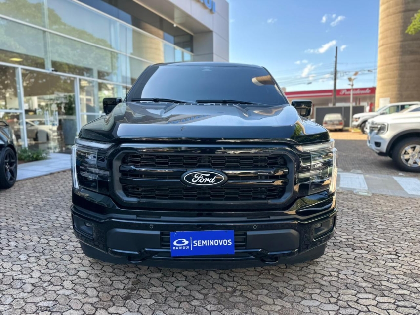 ford f-150 5.0 v8 gasolina cd lariat black fx4 automatico 4p 20251