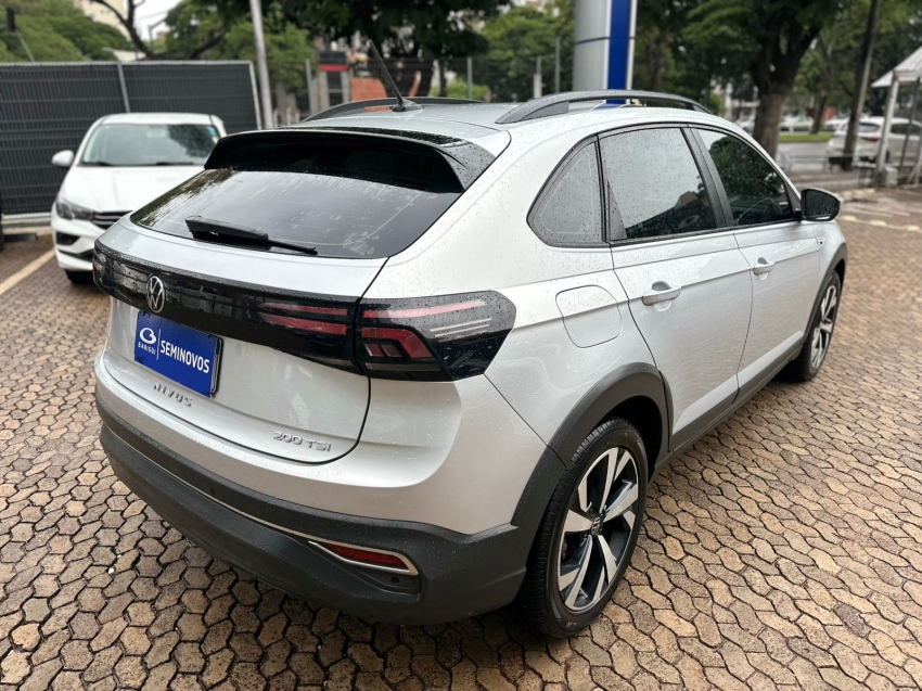 volkswagen nivus 1.0 200 tsi total flex comfortline automatico 4p 20216